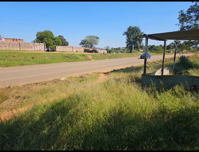 LAND FOR SALE IN DUMASI